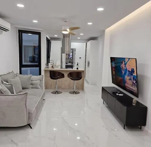 Total Comfort In The Center דירה