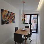 Total Comfort In The Center *